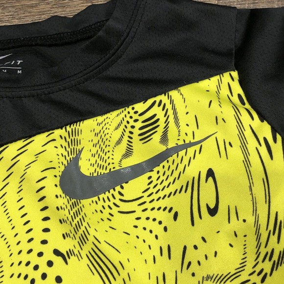 Nike Shirt Boys Medium 5/6 Black Yellow Athletic DriFit Logo Youth Kids - Picture 2 of 10